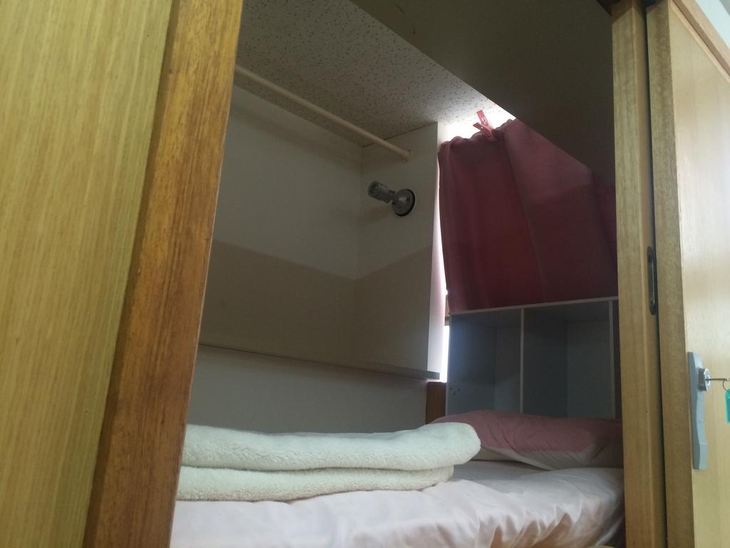 Capsule Dormitory Orion Tomari Ngoại thất bức ảnh